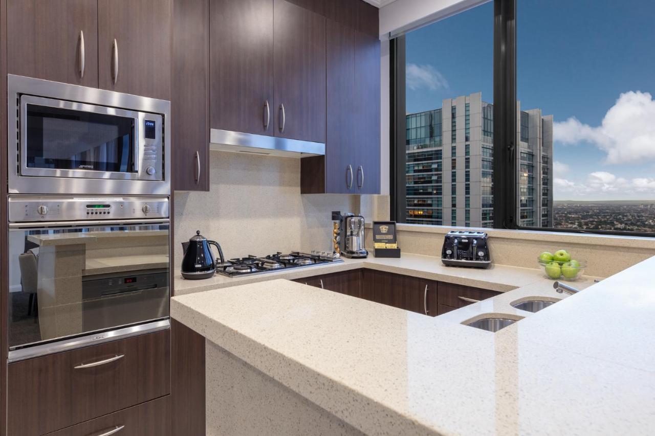 Meriton Suites Pitt Street, Сидней Экстерьер фото A typical kitchen