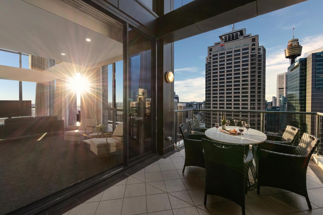 Meriton Suites Pitt Street, Сидней Экстерьер фото The apartment's balcony